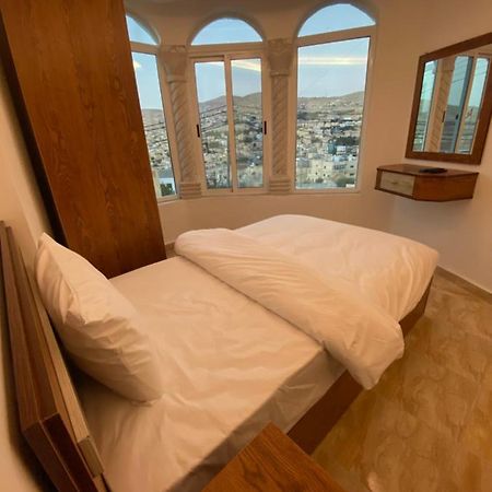 Petra Family Hotel วาดี มูซา ภายนอก รูปภาพ
