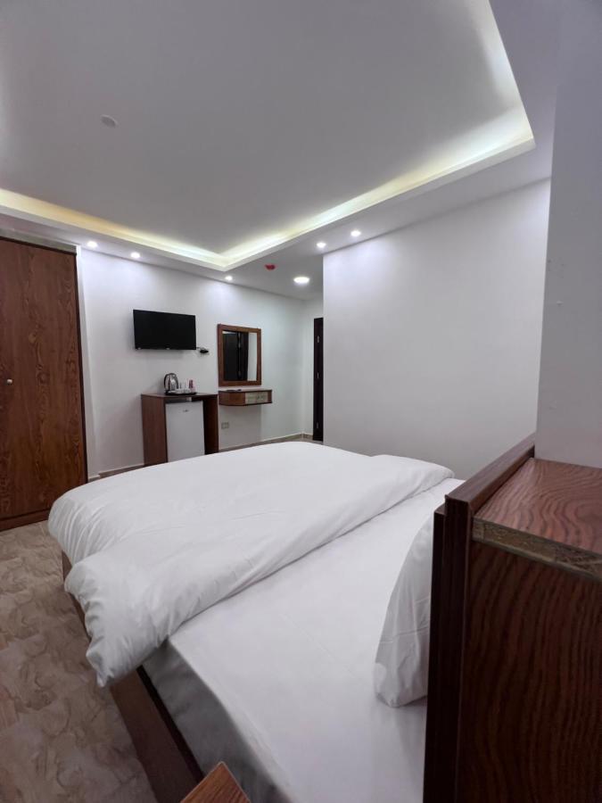 Petra Family Hotel วาดี มูซา ภายนอก รูปภาพ