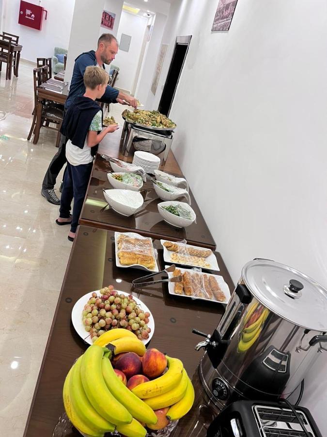 Petra Family Hotel วาดี มูซา ภายนอก รูปภาพ